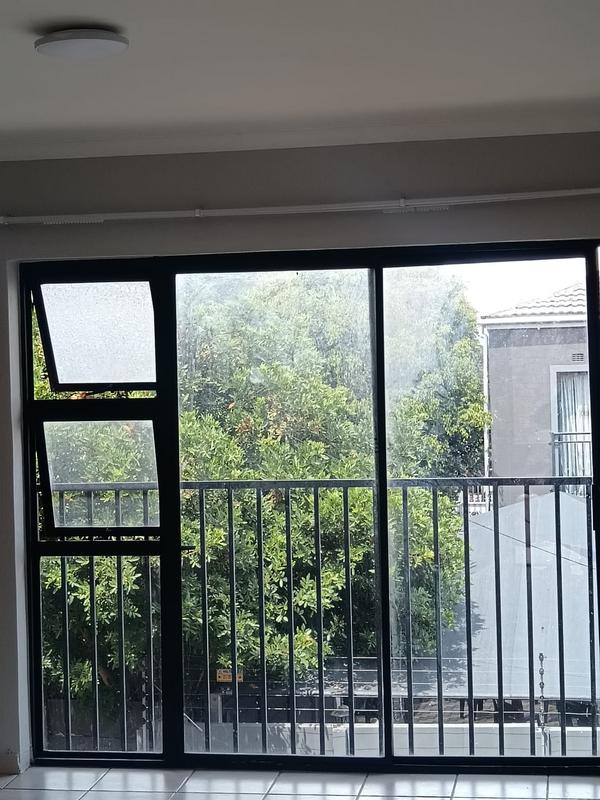 To Let 3 Bedroom Property for Rent in Bellville Western Cape